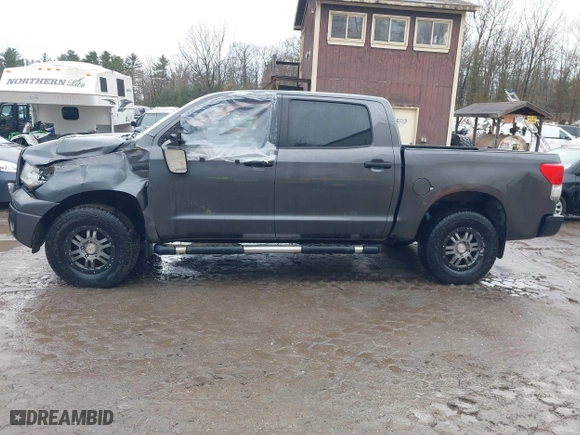 2013 Toyota Tundra 4WD Truck with VIN 5TFDY5F18DX309798, listed as a IAAI auction lot 41711578 with 123,642 mi miles. Bid and sale history available at carsss.com. Image 15.