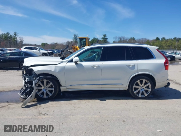 2016 Volvo XC90 T6 Inscription with VIN YV4A22PL9G1035907, listed as a IAAI auction lot 42015182 with 72,801 mi miles and . Bid and sale history available at DreamBid. Image 14.