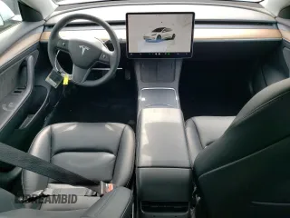 2022 Tesla Model 3 Long Range z VIN 5YJ3E1EB6NF184352, wystawiony jako Copart lot #55636845 z przebiegiem 30 891 mil mil oraz Szkody całkowita. Historia ofert i sprzedaży dostępna na DreamBid. Obrazek 8.