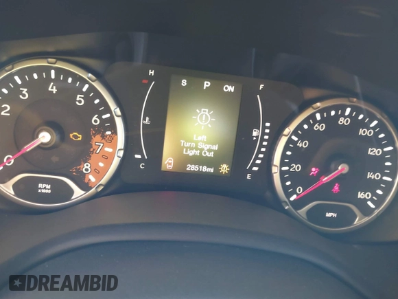 2016 Jeep Renegade Latitude with VIN ZACCJBBT0GPD97632, listed as a IAAI auction lot 38850330 with 28,518 mi miles and . Bid and sale history available at DreamBid. Image 7.