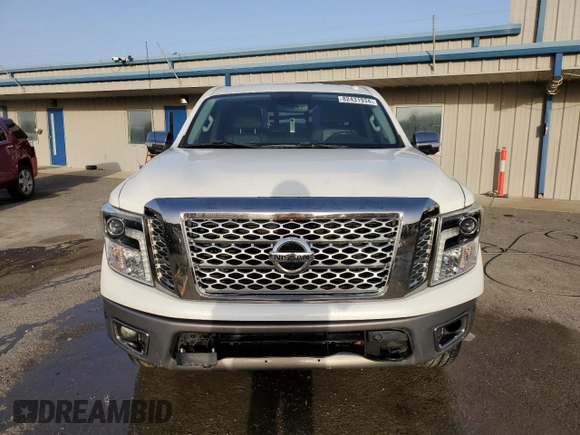 2017 Nissan Titan SV z VIN 1N6AA1E53HN537209, wystawiony jako Copart lot #82431934 z przebiegiem 119 148 mil mil oraz Szkoda całkowita • Salvage title. Historia ofert i sprzedaży dostępna na DreamBid. Obrazek 5.