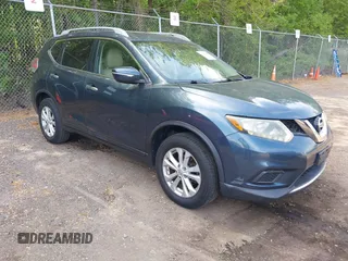 2014 Nissan Rogue SV with VIN 5N1AT2MT2EC811747, listed as a IAAI auction lot 42142536 with 256,933 mi miles. Bid and sale history available at carsss.com. Image 1.