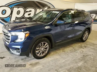 2023 GMC Terrain SLT z VIN 3GKALPEG0PL165445, wystawiony jako Copart lot #54266665 z przebiegiem 64 596 mil mil oraz Czysty tytuł • Clean title. Historia ofert i sprzedaży dostępna na DreamBid. Obrazek 1.