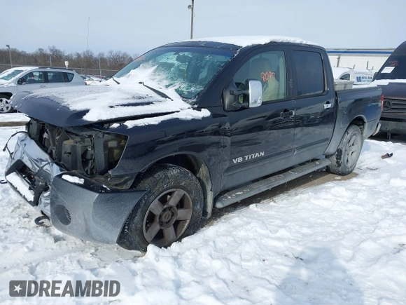 2005 Nissan Titan LE z VIN 1N6BA07B65N522944, wystawiony jako IAAI lot #41368097 z przebiegiem 63 688 mil mil oraz . Historia ofert i sprzedaży dostępna na DreamBid. Obrazek 2.