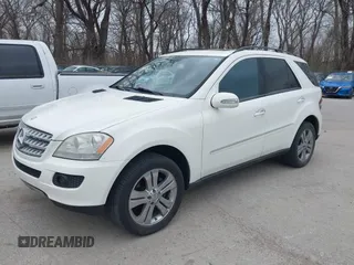 2007 Mercedes-Benz M 350 z VIN 4JGBB86E67A222580, wystawiony jako IAAI lot #41823351 z przebiegiem 210 110 mil mil oraz . Historia ofert i sprzedaży dostępna na DreamBid. Obrazek 2.