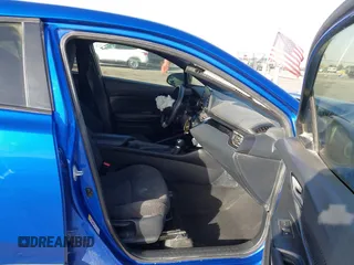 2019 Toyota C-HR XLE with VIN NMTKHMBX3KR098510, listed as a IAAI auction lot 41289899 with 112,981 mi miles. Bid and sale history available at carsss.com. Image 5.