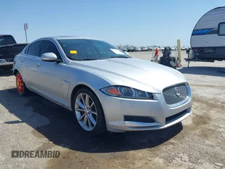 2015 Jaguar XF Portfolio z VIN SAJWA0F7XF8U55431, wystawiony jako IAAI lot #41845233 z przebiegiem 107 165 mil mil oraz . Historia ofert i sprzedaży dostępna na DreamBid. Obrazek 1.