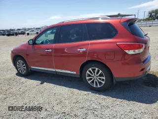 2015 Nissan Pathfinder SL with VIN 5N1AR2MM0FC612995, listed as a Copart auction lot 61105275 with 111,766 mi miles and Salvage title. Bid and sale history available at DreamBid. Image 2.