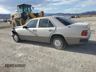 1993 Mercedes-Benz E Class with VIN WDBEA32E2PB985394, listed as a Copart auction lot 65040584 with 260,519 mi miles and Salvage Title. Bid and sale history available at carsss.com. Image 2.