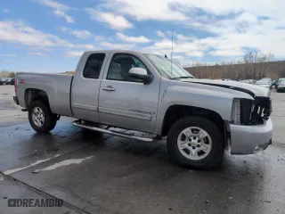 2007 Chevrolet Silverado 1500 LTZ with VIN 1GCEK19077Z643024, listed as a Copart auction lot 52526455 with 122,460 mi miles and Salvage Title. Bid and sale history available at carsss.com. Image 4.