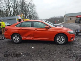 2020 Volkswagen Jetta S z VIN 3VWCB7BU1LM047424, wystawiony jako IAAI lot #41989854 z przebiegiem 36 020 mil mil oraz . Historia ofert i sprzedaży dostępna na DreamBid. Obrazek 14.