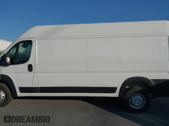 2023 Ram ProMaster Cargo with VIN 3C6MRVHGXPE509172, listed as a IAAI auction lot 41563596 with 67,348 mi miles. Bid and sale history available at carsss.com. Image 13.