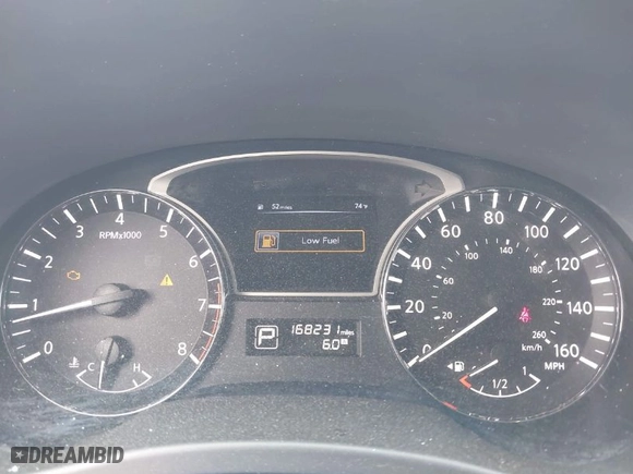 2014 Nissan Pathfinder Platinum with VIN 5N1AR2MN6EC724322, listed as a IAAI auction lot 41895212 with 168,231 mi miles. Bid and sale history available at carsss.com. Image 7.