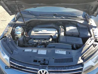 2012 Volkswagen Eos Komfort с VIN WVWBW7AH5CV000992, выставлен на аукционе Copart как лот 43731555 с пробегом 98 248 миль миль и Списание • Salvage title. История ставок и продаж доступна на DreamBid. Изображение 13.