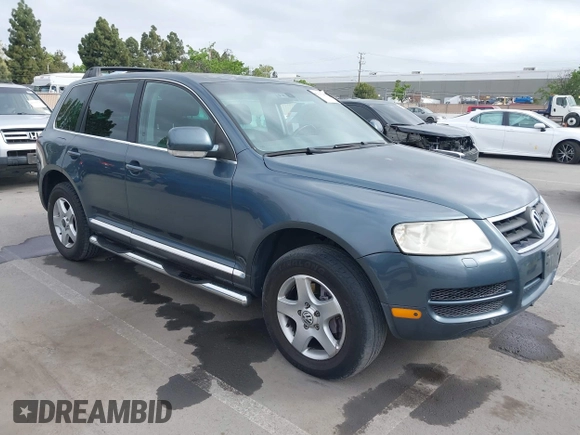 2005 Volkswagen Touareg 3.2L V6 with VIN WVGZG77L55D071024, listed as a IAAI auction lot 42111205 with 204,417 mi miles and . Bid and sale history available at DreamBid. Image 1.