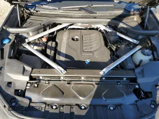 2022 BMW X5 sDrive40i with VIN 5UXCR4C02N9J39621, listed as a Copart auction lot 87696995 with 0 mi miles and Salvage Title. Bid and sale history available at carsss.com. Image 13.