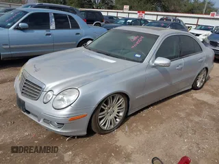 2007 Mercedes-Benz E 550 with VIN WDBUF72X87B102677, listed as a IAAI auction lot 41583518 with Not Provided miles and . Bid and sale history available at DreamBid. Image 2.