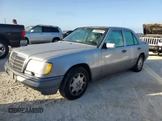 1994 Mercedes-Benz 400 400E with VIN WDBEA34E7RC127977, listed as a Copart auction lot 75604314 with Not Provided miles and Non Repairable. Bid and sale history available at carsss.com. Image 1.