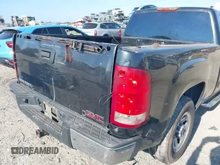 2010 GMC Sierra 1500 with VIN 1GTSCUEAXAZ218999, listed as a IAAI auction lot 41443773 with Not Provided miles and . Bid and sale history available at DreamBid. Image 14.