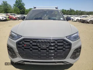 2022 Audi SQ5 Premium Plus with VIN WA1B4AFY4N2030995, listed as a Copart auction lot 52509873 with 19,207 mi miles and . Bid and sale history available at DreamBid. Image 5.