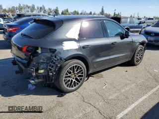 2017 Porsche Macan Turbo with VIN WP1AF2A52HLB62164, listed as a Copart auction lot 44790805 with 41,322 mi miles and Salvage title. Bid and sale history available at DreamBid. Image 3.