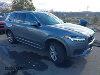 2020 Volvo XC90 Momentum with VIN YV4A22PK4L1569317, listed as a IAAI auction lot 40895984 with 51,222 mi miles. Bid and sale history available at carsss.com. Image 1.