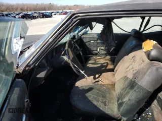1972 Chevrolet Monte Carlo z VIN 1H57J2B699428, wystawiony jako Copart lot #88454495 z przebiegiem 9479 mil mil oraz Szkody całkowita. Historia ofert i sprzedaży dostępna na DreamBid. Obrazek 7.