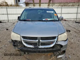 2015 Dodge Grand Caravan SXT with VIN 2C4RDGCG9FR566461, listed as a Copart auction lot 85642384 with 155,831 mi miles and Salvage Title. Bid and sale history available at DreamBid. Image 5.