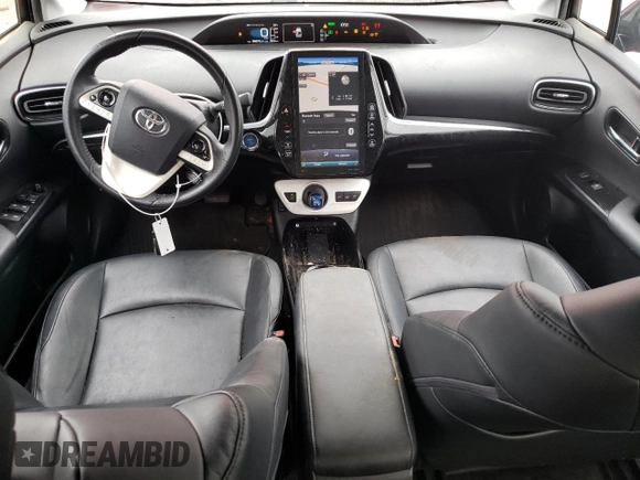 2017 Toyota Prius Plus with VIN JTDKARFP6H3035781, listed as a Copart auction lot 61357615 with 84,073 mi miles and Salvage title. Bid and sale history available at DreamBid. Image 8.