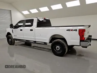 2019 Ford F-250 XL with VIN 1FT7W2BT8KEC70552, listed as a Copart auction lot 62522215 with 137,095 mi miles and Clean title. Bid and sale history available at DreamBid. Image 2.