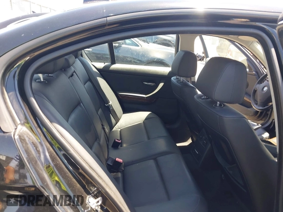 2008 BMW 3 Series 328i with VIN WBAVC57538NK77152, listed as a IAAI auction lot 42516110 with 225,059 mi miles and . Bid and sale history available at DreamBid. Image 8.