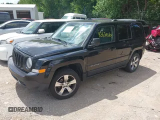 2016 Jeep Patriot Latitude z VIN 1C4NJRFB0GD814670, wystawiony jako IAAI lot #42638264 z przebiegiem 125 190 mil mil oraz . Historia ofert i sprzedaży dostępna na DreamBid. Obrazek 17.