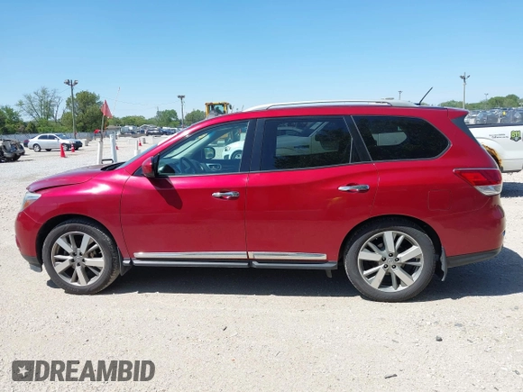2015 Nissan Pathfinder Platinum z VIN 5N1AR2MM1FC707940, wystawiony jako IAAI lot #42281066 z przebiegiem 109 392 mil mil oraz . Historia ofert i sprzedaży dostępna na DreamBid. Obrazek 14.