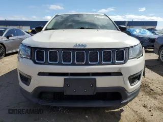 2018 Jeep Compass Sport with VIN 3C4NJCAB9JT411244, listed as a Copart auction lot 53242645 with 29,870 mi miles and Clean Title. Bid and sale history available at carsss.com. Image 5.