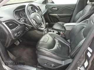 2019 Jeep Cherokee Limited with VIN 1C4PJMDX3KD162386, listed as a Copart auction lot 60240995 with 107,709 mi miles and Clean title. Bid and sale history available at DreamBid. Image 7.