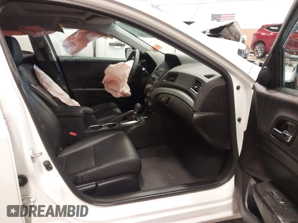 2018 Acura ILX with VIN 19UDE2F31JA007939, listed as a IAAI auction lot 41283196 with 52,252 mi miles and . Bid and sale history available at DreamBid. Image 5.