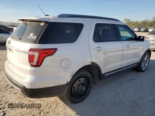 2017 Ford Explorer XLT with VIN 1FM5K7D8XHGE22784, listed as a Copart auction lot 83076714 with 98,852 mi miles and Salvage title. Bid and sale history available at DreamBid. Image 3.