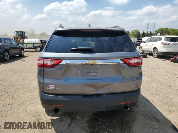 2019 Chevrolet Traverse LT Cloth z VIN 1GNERGKW5KJ291265, wystawiony jako Copart lot #55849985 z przebiegiem 52 651 mil mil oraz Szkoda całkowita • Salvage title. Historia ofert i sprzedaży dostępna na DreamBid. Obrazek 6.
