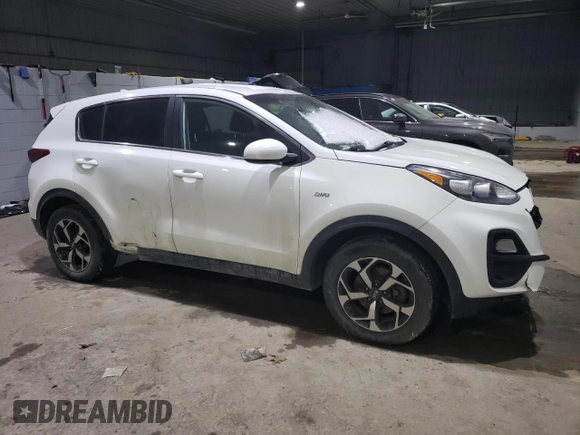 2020 Kia Sportage LX with VIN KNDPMCAC2L7736141, listed as a Copart auction lot 88645735 with 61,543 mi miles and Salvage Title. Bid and sale history available at DreamBid. Image 4.