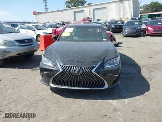 2019 Lexus ES with VIN 58ABZ1B19KU026736, listed as a IAAI auction lot 41742555 with 72,563 mi miles. Bid and sale history available at carsss.com. Image 12.
