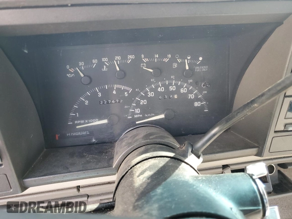 1991 GMC Sierra 1500 with VIN 1GTDC14H4MZ526745, listed as a Copart auction lot 82861084 with 227,672 mi miles and Salvage Title. Bid and sale history available at DreamBid. Image 9.