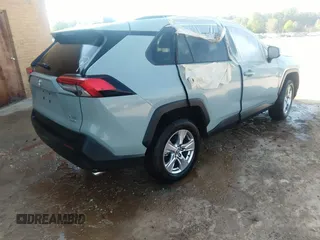 2023 Toyota RAV4 XLE with VIN 2T3P1RFV0PW386847, listed as a IAAI auction lot 40569589 with 1 mi miles. Bid and sale history available at carsss.com. Image 4.