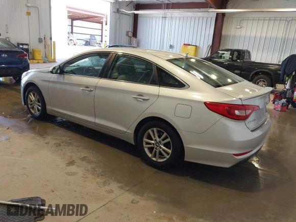 2017 Hyundai Sonata SE with VIN 5NPE24AF1HH519230, listed as a IAAI auction lot 42170589 with 189,017 mi miles and . Bid and sale history available at DreamBid. Image 3.