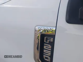 2018 Ford Super Duty F-250 SRW XL with VIN 1FT7W2BT8JEB42178, listed as a IAAI auction lot 41205643 with 196,238 mi miles. Bid and sale history available at carsss.com. Image 18.