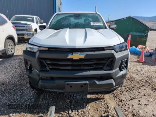 2023 Chevrolet Colorado 2WD Work Truck z VIN 1GCGSBEC7P1174630, wystawiony jako Copart lot #61053045 z przebiegiem 14 843 mil mil oraz Czysty tytuł • Clean title. Historia ofert i sprzedaży dostępna na DreamBid. Obrazek 5.