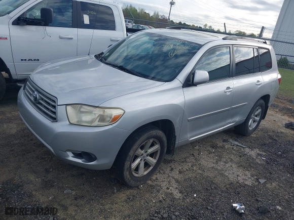 2008 Toyota Highlander with VIN JTEDS41A182058737, listed as a IAAI auction lot 41932660 with 260,512 mi miles. Bid and sale history available at carsss.com. Image 2.