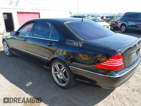 2002 Mercedes-Benz S-Class 5.0L with VIN WDBNG75J22A231974, listed as a IAAI auction lot 41836783 with 187,211 mi miles. Bid and sale history available at carsss.com. Image 3.