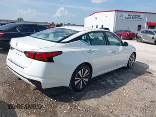 2021 Nissan Altima SV with VIN 1N4BL4DV5MN381985, listed as a IAAI auction lot 42471676 with 75,724 mi miles and . Bid and sale history available at DreamBid. Image 4.
