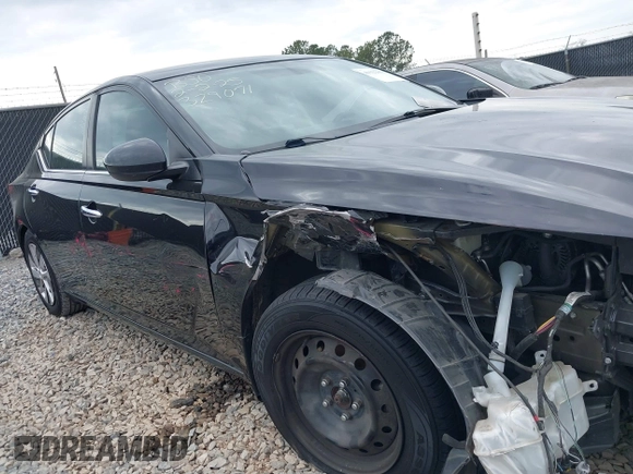 2019 Nissan Altima S with VIN 1N4BL4BV6KN329071, listed as a IAAI auction lot 41522859 with 139,665 mi miles and . Bid and sale history available at DreamBid. Image 6.