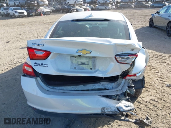 2018 Chevrolet Malibu LT with VIN 1G1ZD5ST8JF207503, listed as a IAAI auction lot 41955086 with 88,327 mi miles and . Bid and sale history available at carsss.com. Image 6.